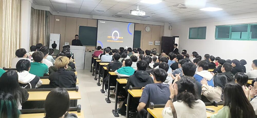 2005846167415853056.jpg b188f5b0956b700d626889600c33fc33_1765436039855.jpg